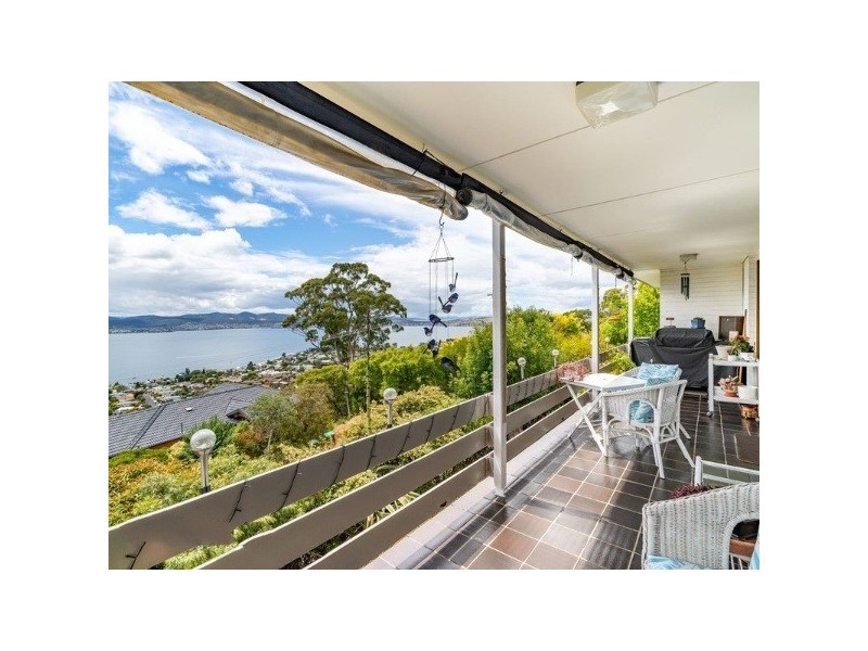 1 Acushla Court, Sandy Bay TAS 7005