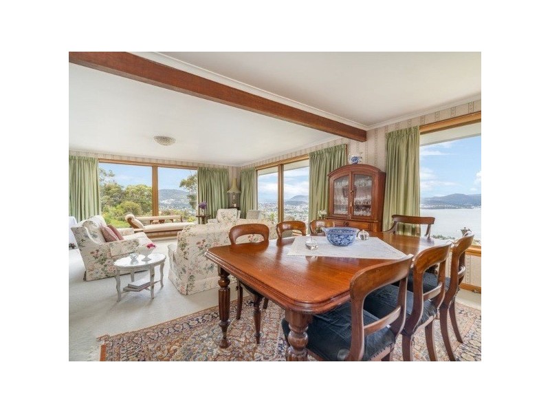 1 Acushla Court, Sandy Bay TAS 7005