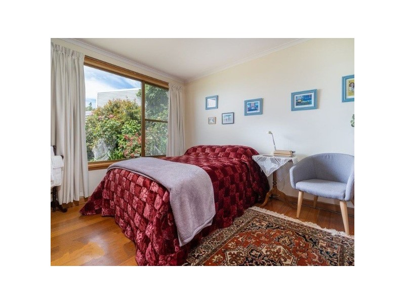 1 Acushla Court, Sandy Bay TAS 7005