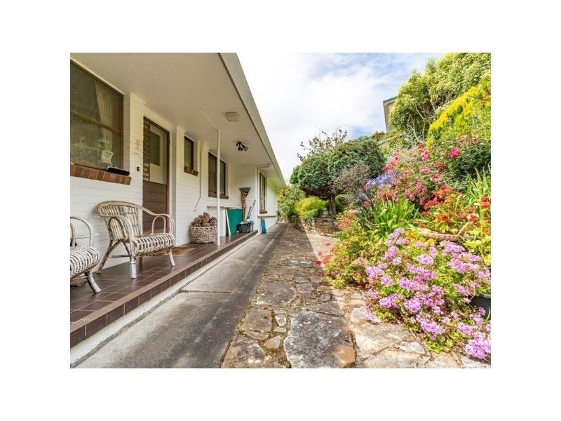 1 Acushla Court, Sandy Bay TAS 7005