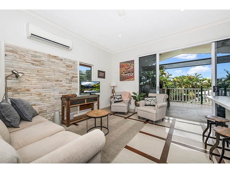 13 Leigh Street, West End QLD 4810