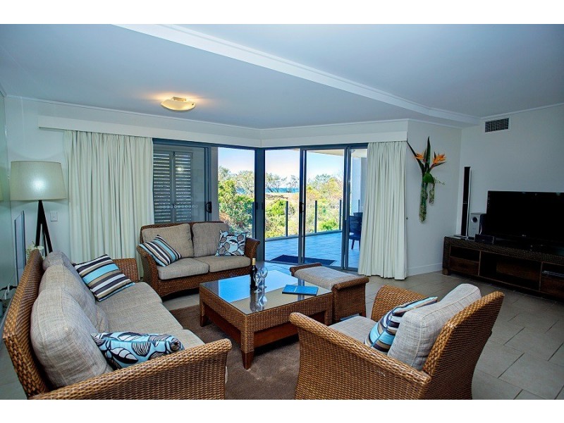 409/4 Beaches Village Circuit, Agnes Water QLD 4677