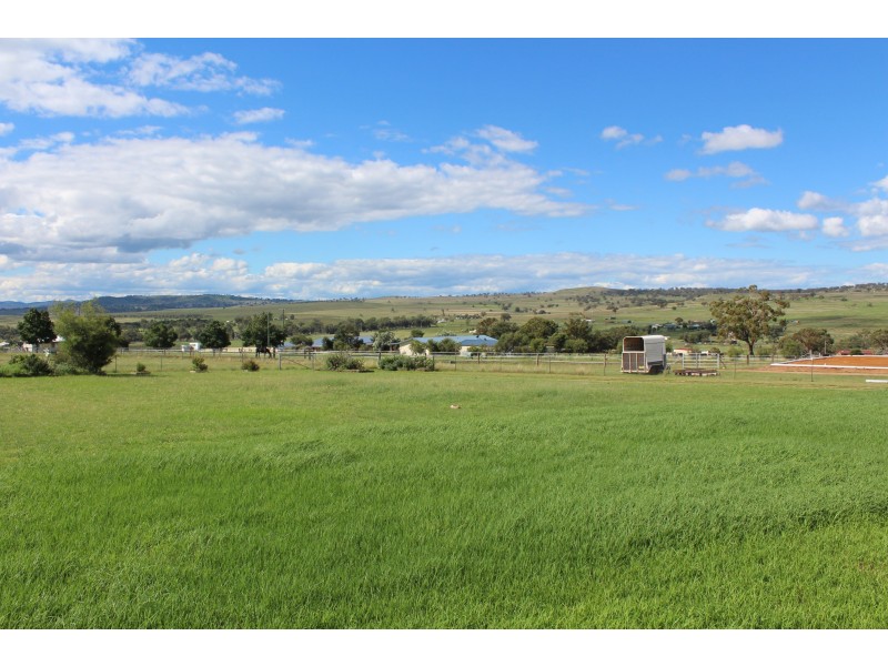 51 Hall Road, Merriwa NSW 2329
