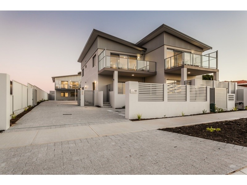 12 Kennerly Street, Cloverdale WA 6105