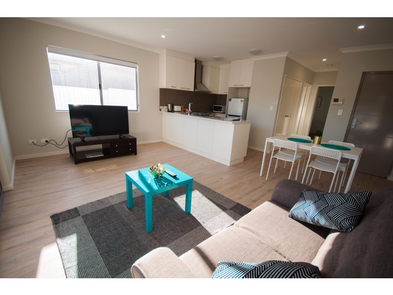 12 Kennerly Street, Cloverdale WA 6105