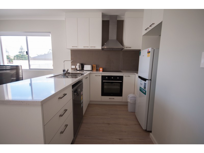 12 Kennerly Street, Cloverdale WA 6105