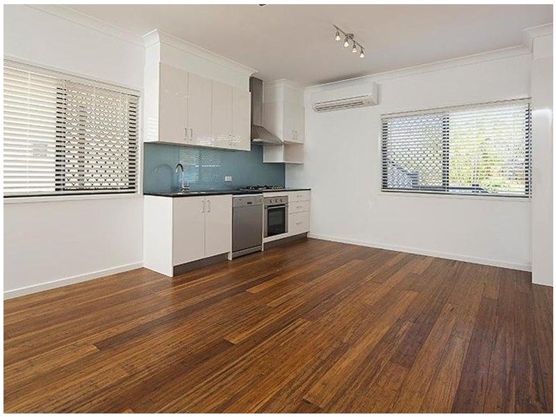 6/99 Riding Road, Hawthorne QLD 4171