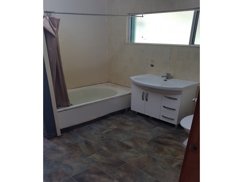 490 Middle Murray Road, Murray Upper QLD 4854