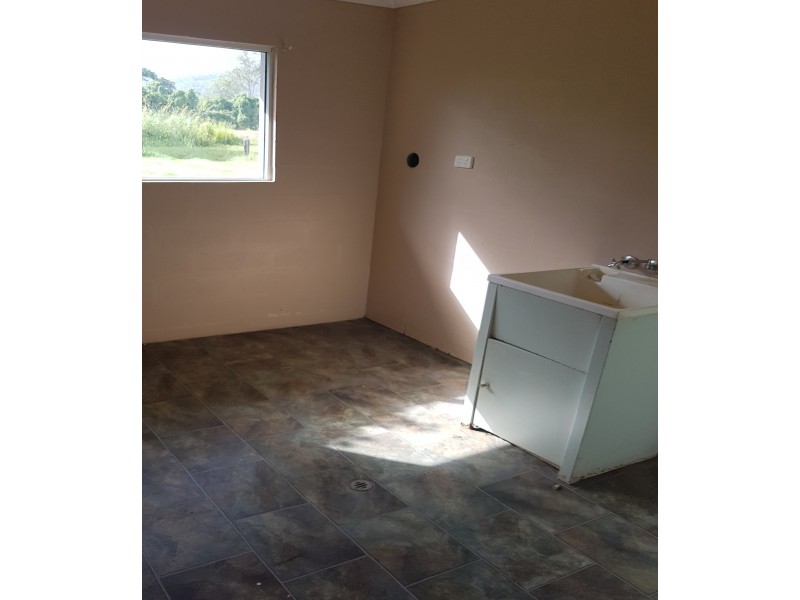 490 Middle Murray Road, Murray Upper QLD 4854