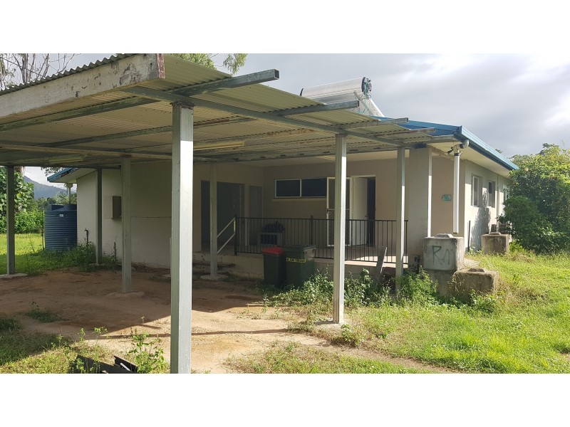 490 Middle Murray Road, Murray Upper QLD 4854