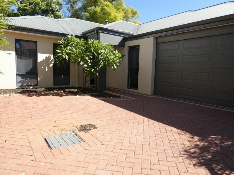 14A Peppering Way, Westminster WA 6061