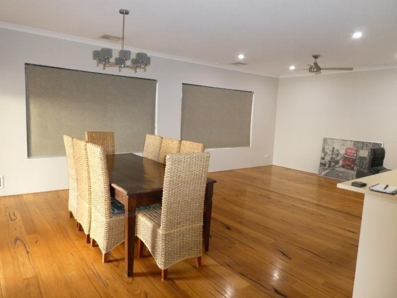 14A Peppering Way, Westminster WA 6061