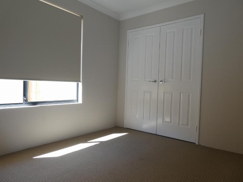 14A Peppering Way, Westminster WA 6061