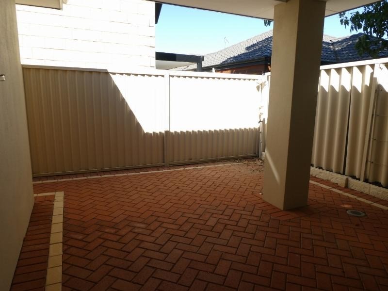 14A Peppering Way, Westminster WA 6061