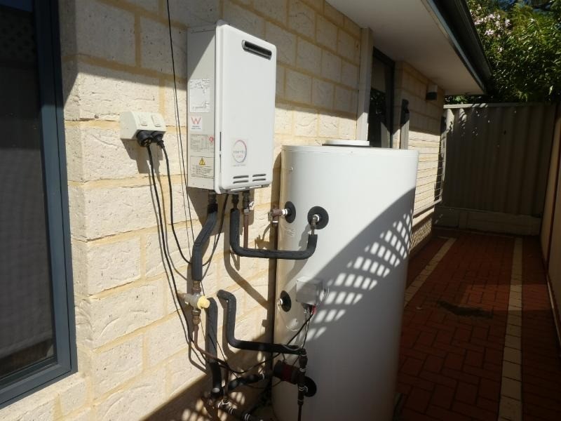 14A Peppering Way, Westminster WA 6061