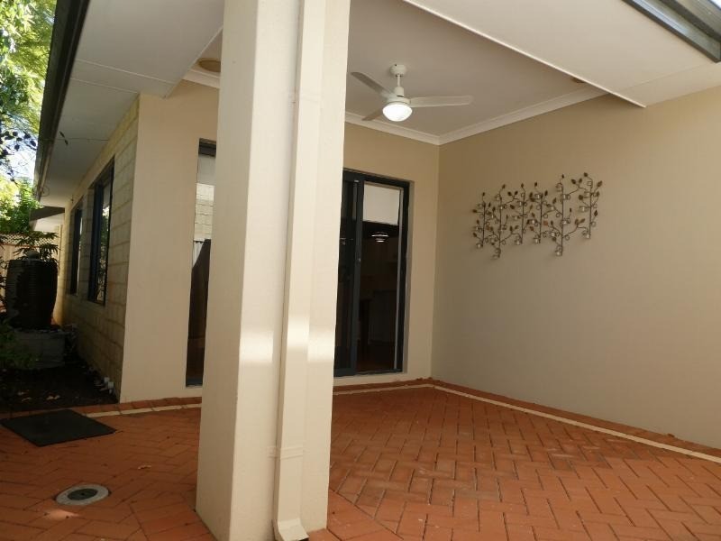 14A Peppering Way, Westminster WA 6061