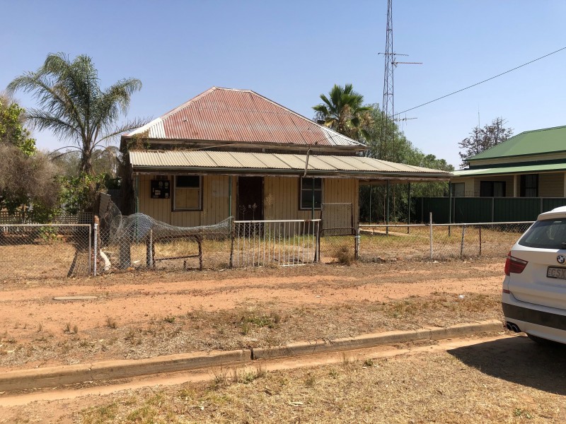 21 Weemabah Street, Trangie NSW 2823