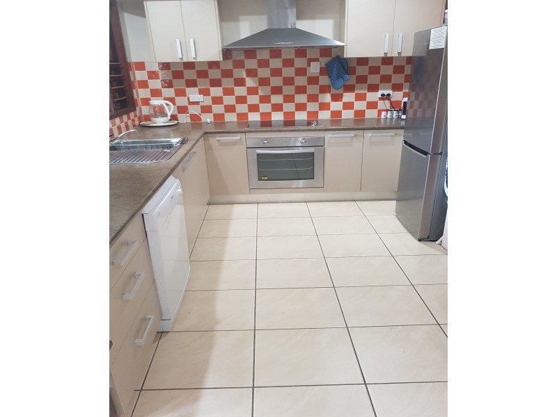 2/129 Reid Road, Wongaling Beach QLD 4852