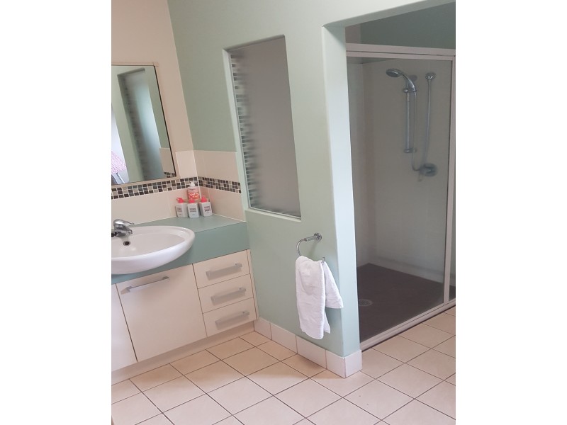 2/129 Reid Road, Wongaling Beach QLD 4852