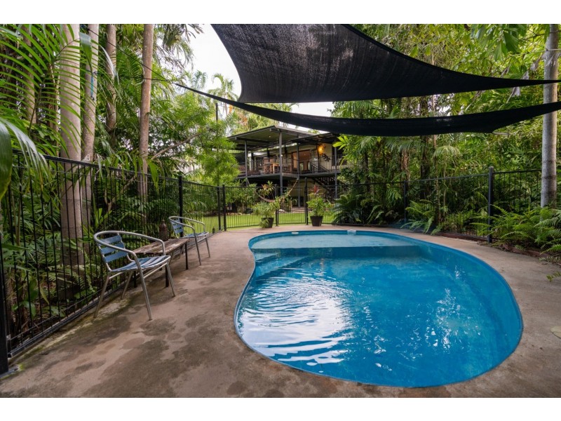 8 Earl Place, Millner NT 0810