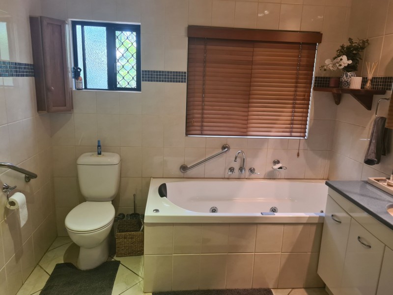 17 Sanctuary Crescent, Wongaling Beach QLD 4852