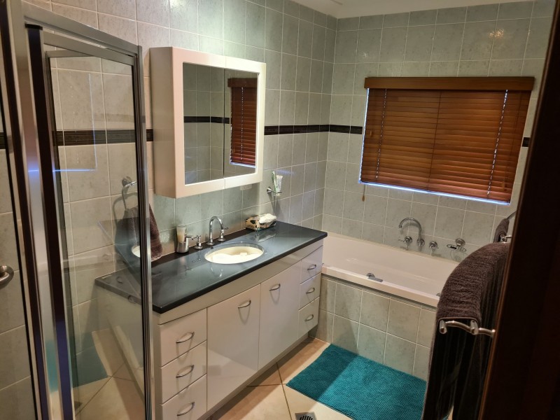 17 Sanctuary Crescent, Wongaling Beach QLD 4852