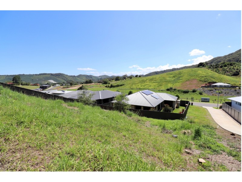 24 Rovere Drive, Coffs Harbour NSW 2450