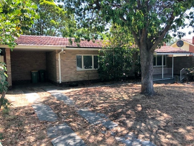 2A Nicholas Crescent, Hilton WA 6163