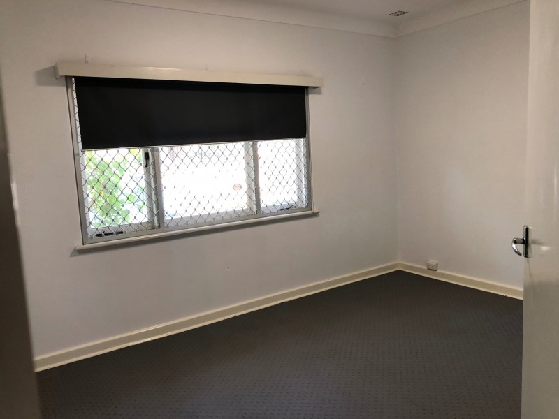 2A Nicholas Crescent, Hilton WA 6163