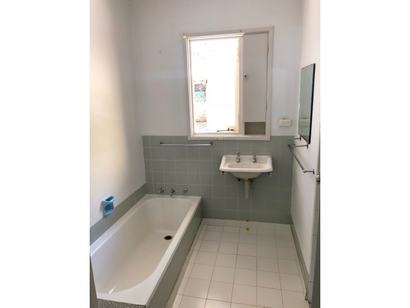 2A Nicholas Crescent, Hilton WA 6163