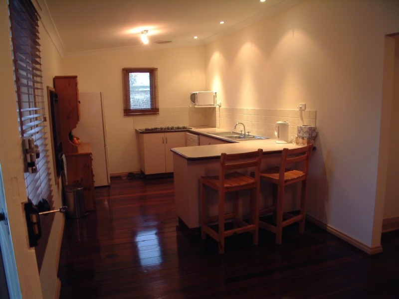 8 Hawthorne Avenue, Collie WA 6225