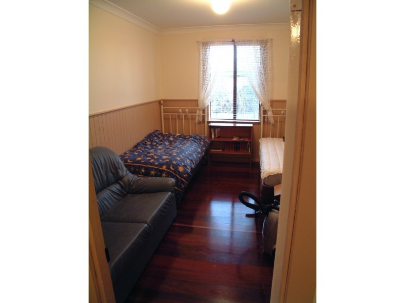 8 Hawthorne Avenue, Collie WA 6225