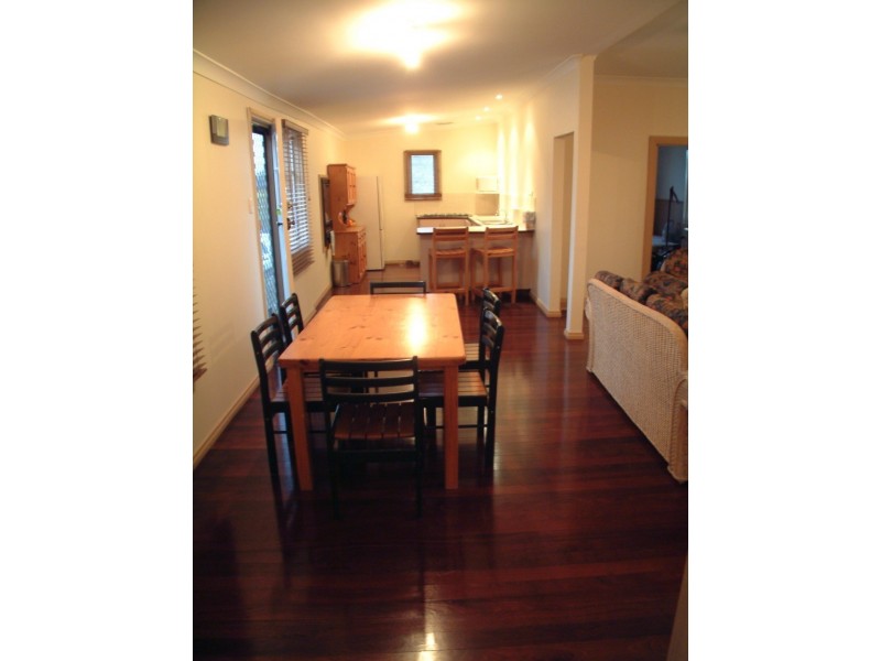 8 Hawthorne Avenue, Collie WA 6225