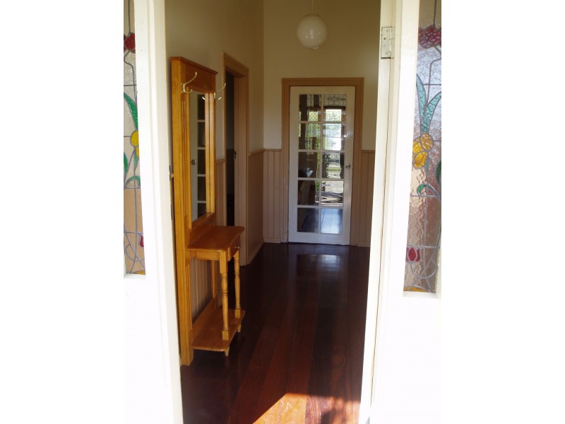 8 Hawthorne Avenue, Collie WA 6225