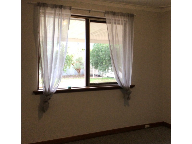 9A Catherine Street, Safety Bay WA 6169