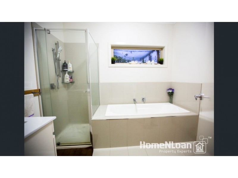 4A Chester Drive, Hampton Park VIC 3976