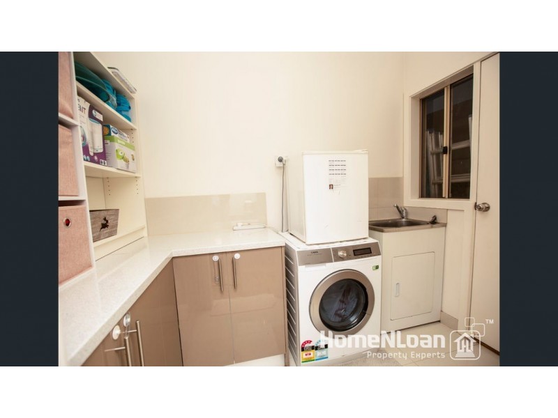 4A Chester Drive, Hampton Park VIC 3976