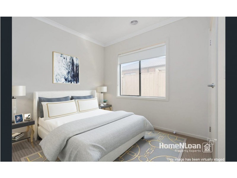 9 Langshan road, Clyde North VIC 3978