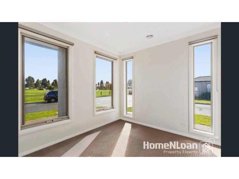 4 Tilia Drive, Cranbourne North VIC 3977