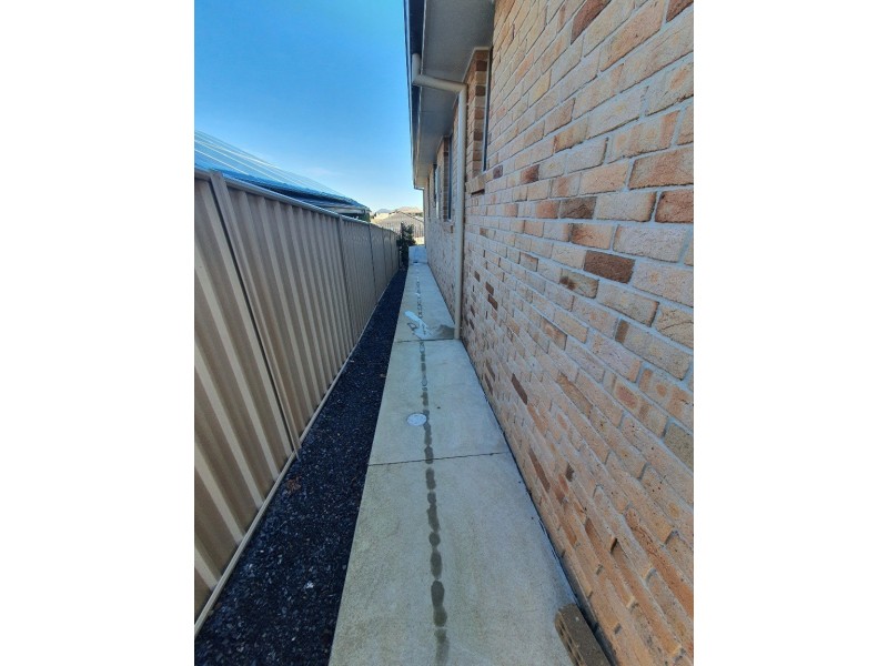 87 Kearneys Drive, Orange NSW 2800