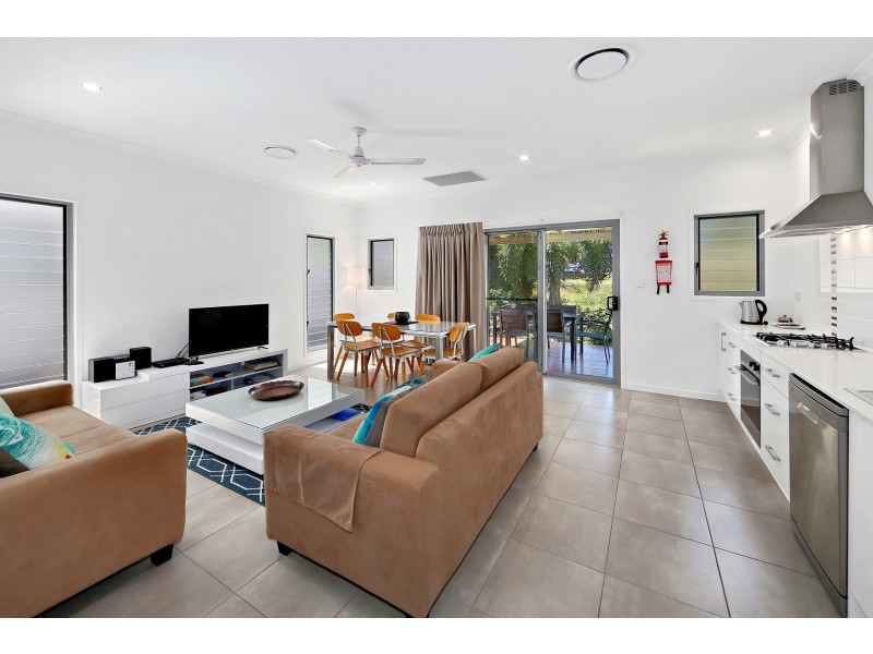 31/31/151 Esplanade, Woodgate QLD 4660