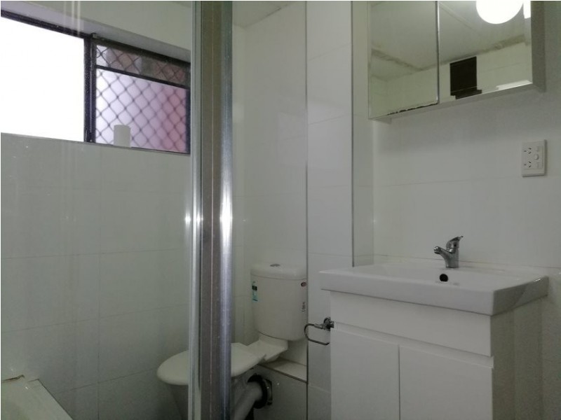 2/61-63 Windsor Road, Merrylands NSW 2160