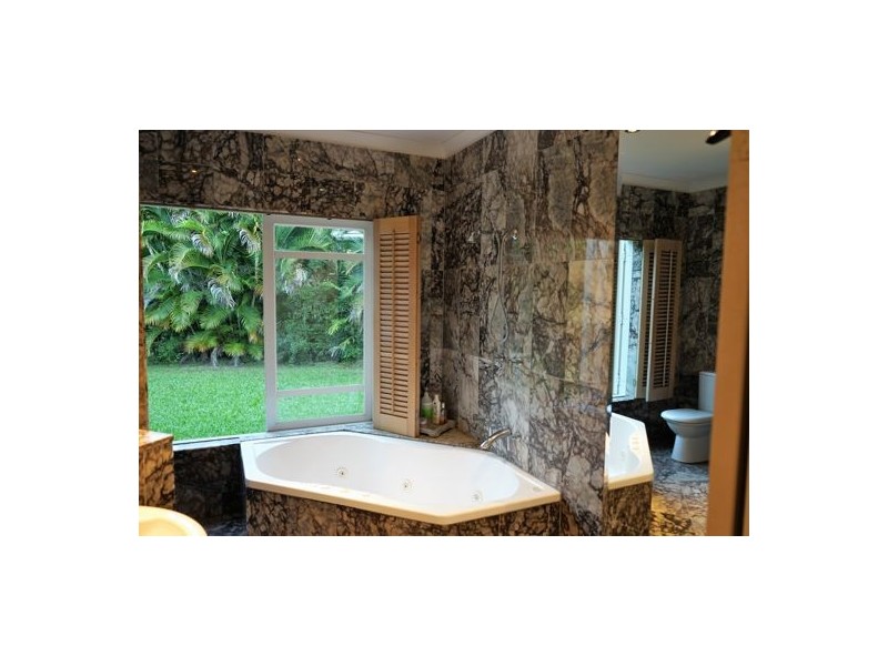 44 Stream Ave, Kewarra Beach QLD 4879