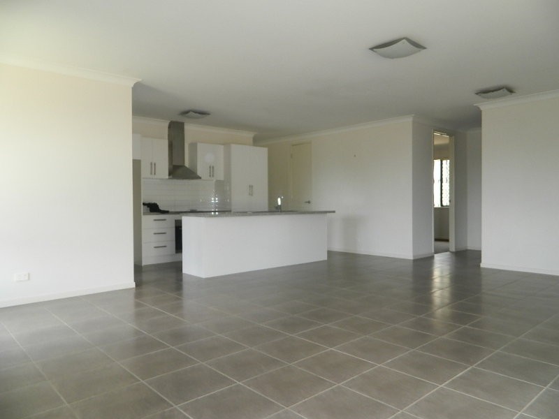 70 Fairneyview Road, Fernvale QLD 4306