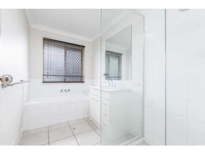 30 Honeywood Drive, Fernvale QLD 4306