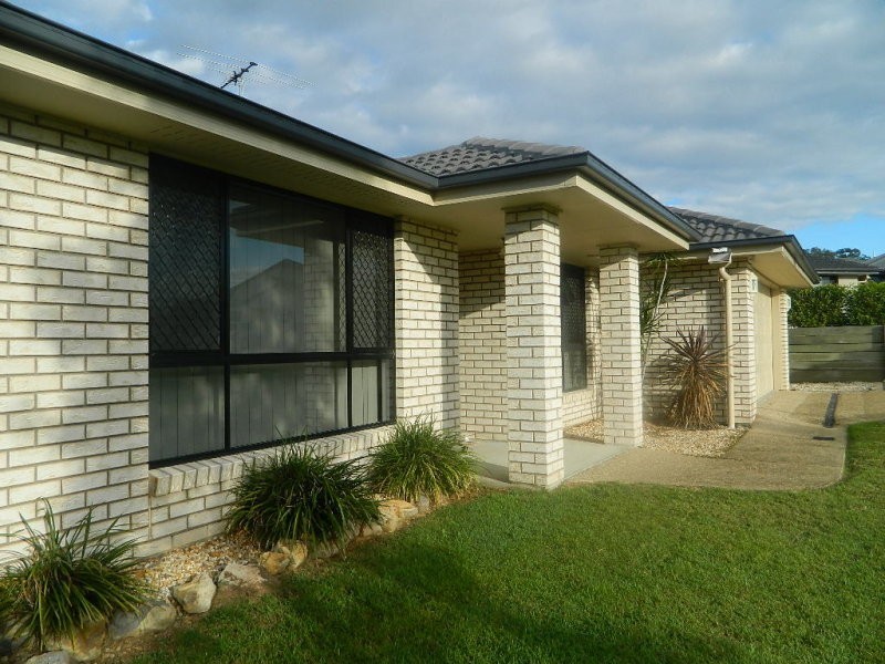 5 Crystalwood Court, Fernvale QLD 4306