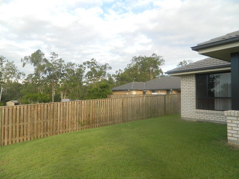 5 Crystalwood Court, Fernvale QLD 4306