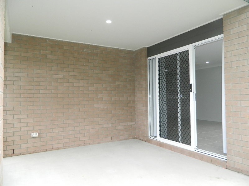 1/28 Knightsbridge Drive, Chuwar QLD 4306