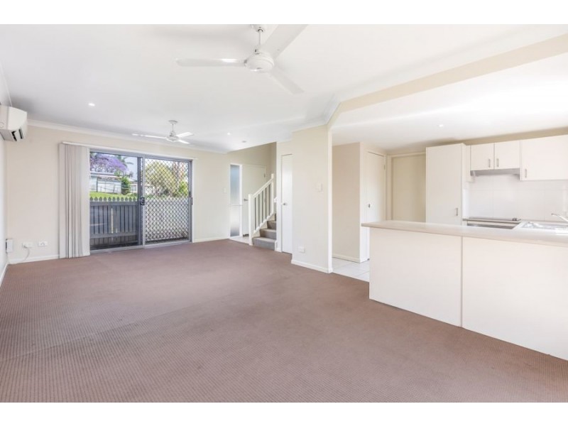 4/4 Gibbs Street, Churchill QLD 4305