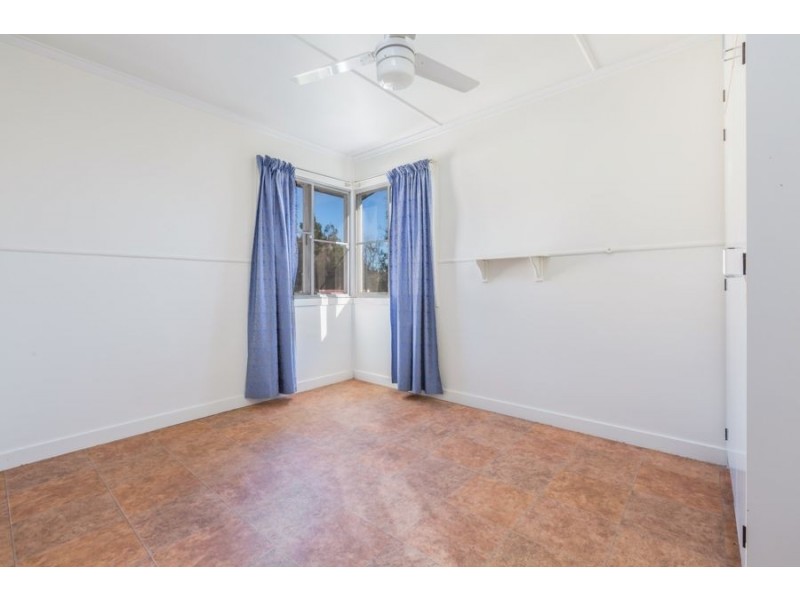 32 Baillieston Street, Leichhardt QLD 4305